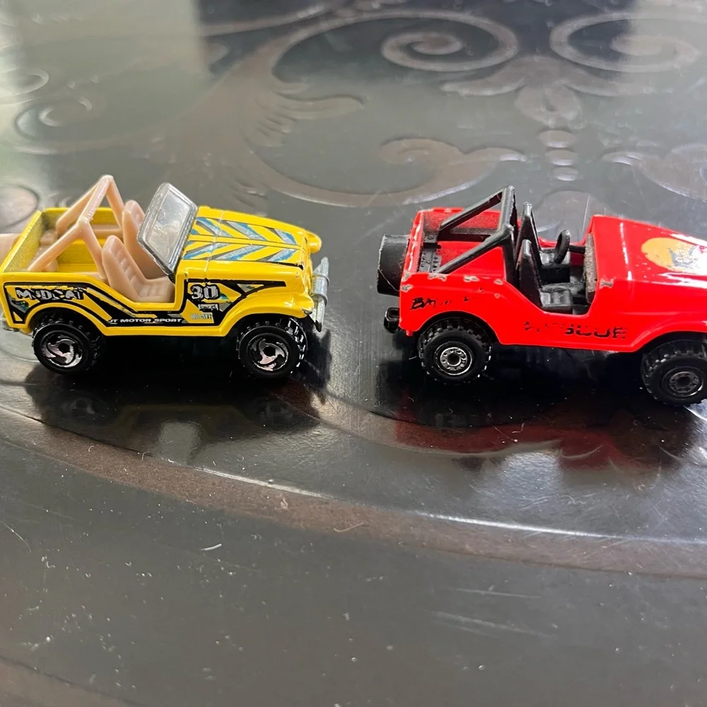 Hot Wheels Jeeps & Trucks